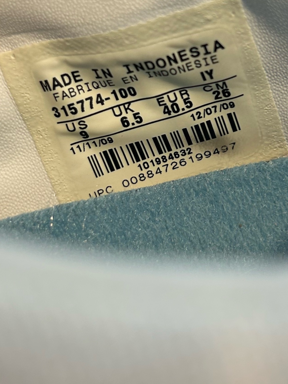 Nike Women’s Capri Canvas Low Top Sneakers White 315774-100 - Picture 9 of 9